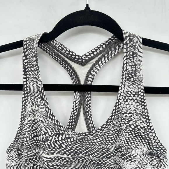LULULEMON Grey Cool racer back woman activewear casual stretch quality tank S - Picture 4 of 9